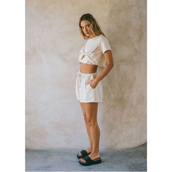 NWT SABO Skirt Riz Twist Top in Yellow Size Medium - Picture 3 of 9